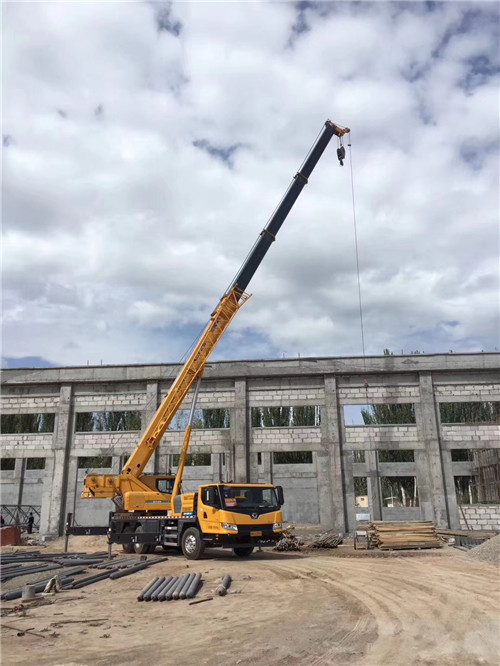 楚雄市吊装作业前会做设备检查吗？安全保障措施有哪些？